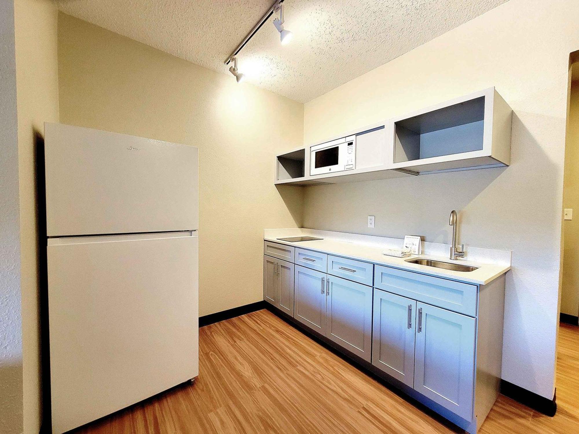 Extended Stay America Suites - Buffalo - Airport تشيكتاواغا، نيويورك المظهر الخارجي الصورة