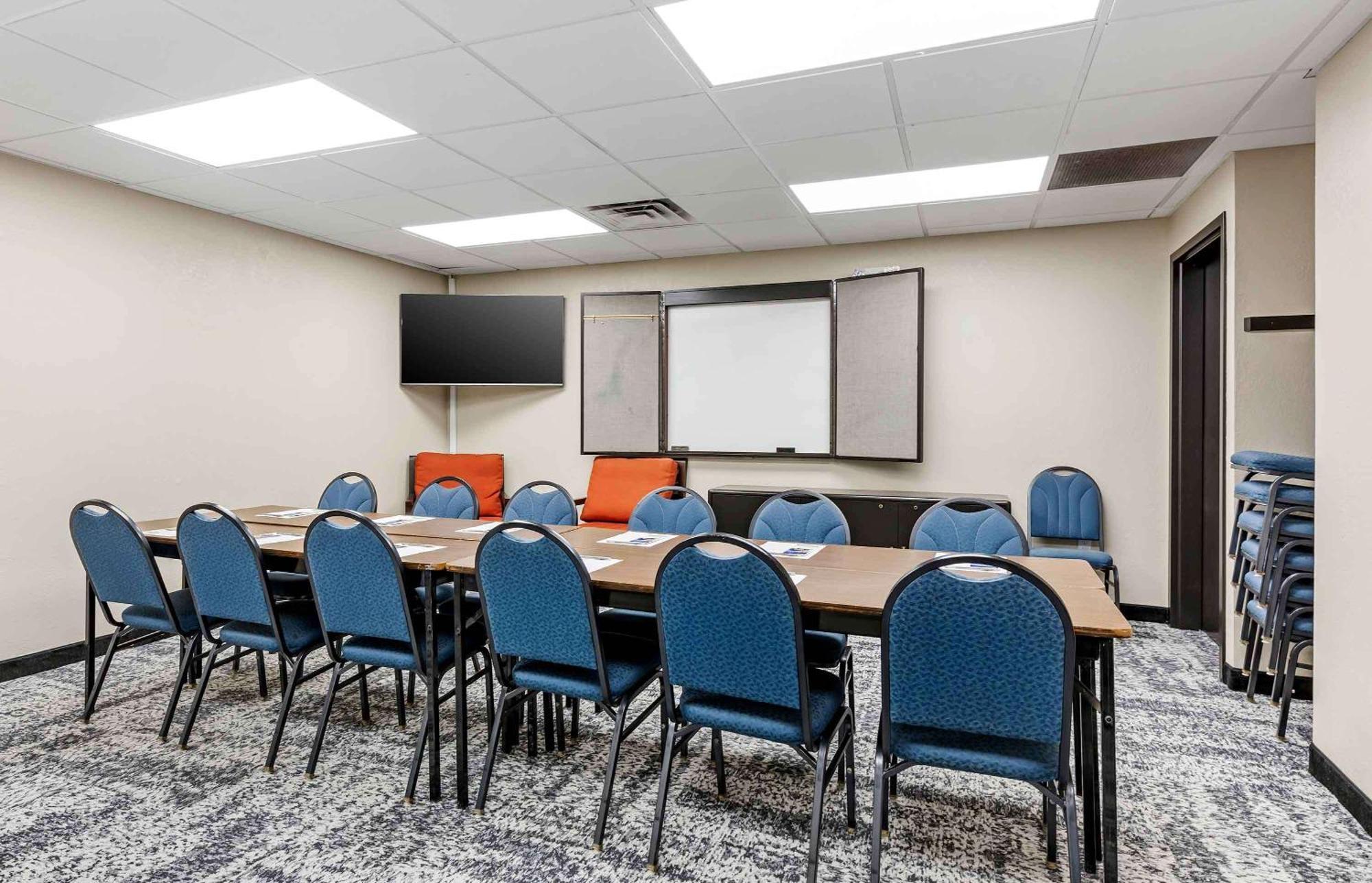 Extended Stay America Suites - Buffalo - Airport تشيكتاواغا، نيويورك المظهر الخارجي الصورة