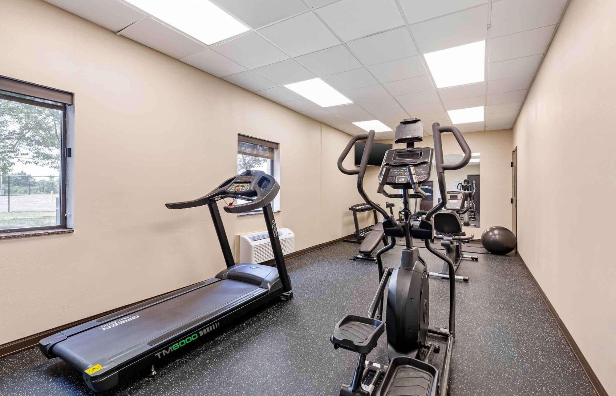Extended Stay America Suites - Buffalo - Airport تشيكتاواغا، نيويورك المظهر الخارجي الصورة